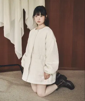 moi tytto 뉘앙스 패턴 퀼팅 블루종 코트 내추럴