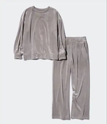 유니클로 울트라 스트레치 스무스 세트 브라운 M 사이즈