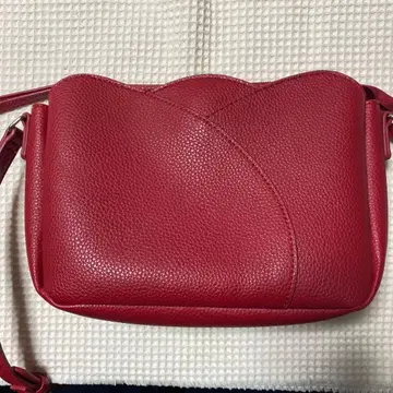인조 가죽 레드 숄더백