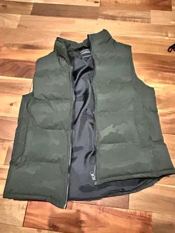 카모플라쥬 그린 남성용 다운 베스트