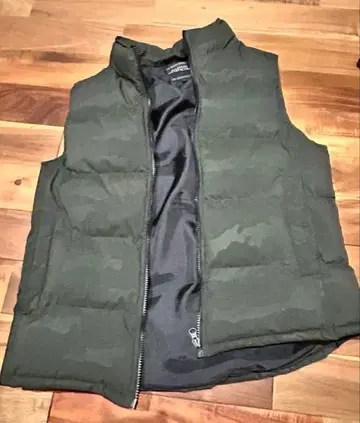 카모플라쥬 그린 남성용 다운 베스트
