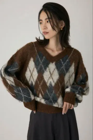 crie conforto 헤어리 아가일 니트 브라운