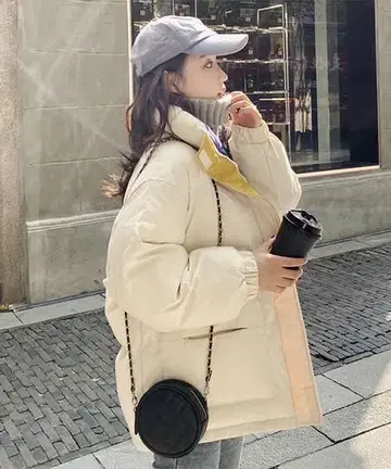 c.u.l 오버 사이즈 다운 자켓 하이넥 충전솜 블루종 화이트