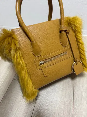 FRAYI.D 퍼 핸드백