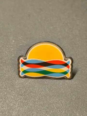 ] 오사카 만박 한정판 스페인 핀 배지