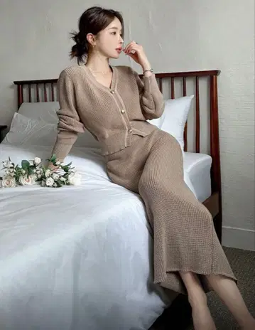 DAZY 2장 세트 여성용 캐주얼 무지 가디건과 스커트 세트