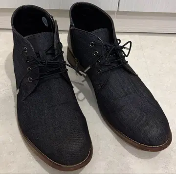 블랙 데님풍 처카 부츠 HIDEAWAYS