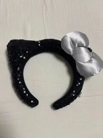 고양이 귀 머리띠 블랙 스팽글 실버 리본