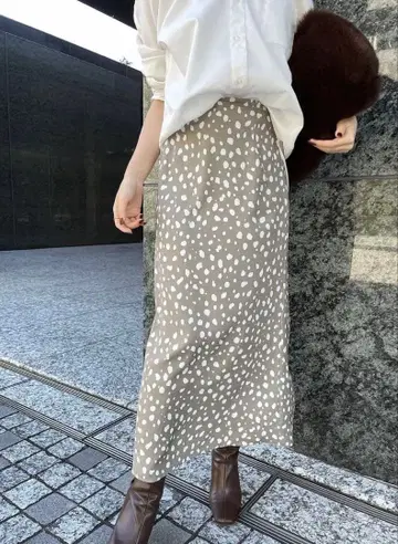 anuans 내로우 스커트 (카키 베이지)