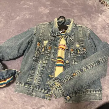 트루 릴리전 TRUG RELIGION 데님 자켓 M 사이즈