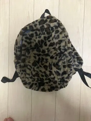 레오파드 백팩