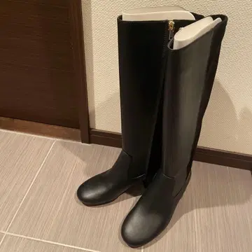 블랙 합성 피혁 롱 부츠 지퍼 포함