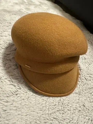 Ca4la 울 카멜색 헌팅 캡
