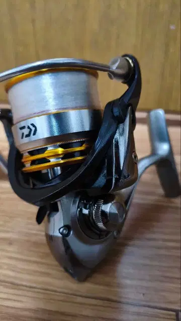 다이와 16 em ms 2506 낚시릴