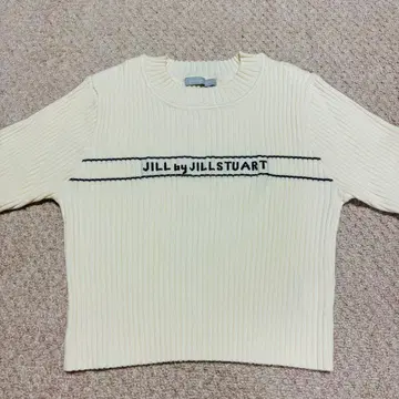 JILL BY JILLSTUART 로고 자카드 컴팩트 니트