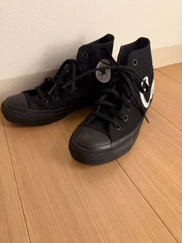 Converse 블랙 하이컷 스니커즈