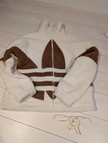 adidas 플리스 자켓 S 사이즈 화이트 브라운