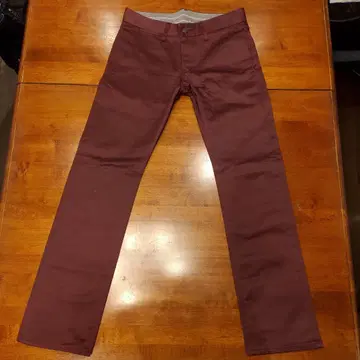 래프 밸리 버건디 슬림핏 데님 팬츠