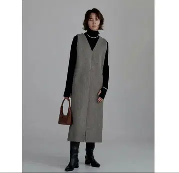 ur's 페이크 울 V넥 원피스