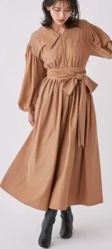 프레이 아이디 베이지 벌룬 슬리브 원피스