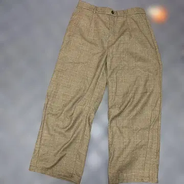 베이지 계열 체크 와이드 팬츠