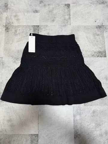 리엔다 블랙 플레어 스커트 뜨개질 디자인