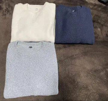 유니클로 3D 크루넥 스웨터 3색 세트 M 사이즈