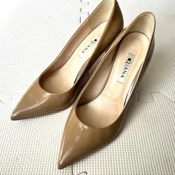 DIANA 에나멜 하이힐 펌프스 23.5cm