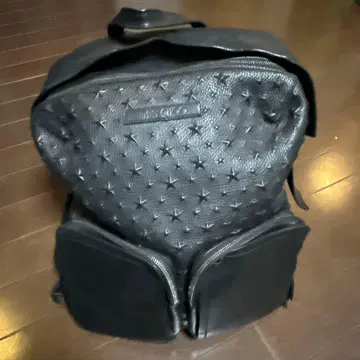 스터드 장식 블랙 가죽 백팩