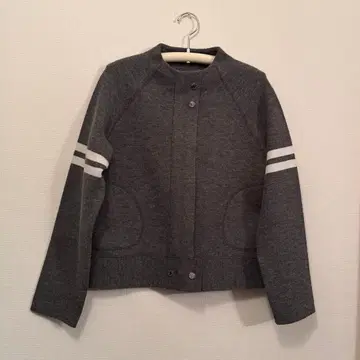 앙코키뉴 그레이 자켓 스트라이프 소매