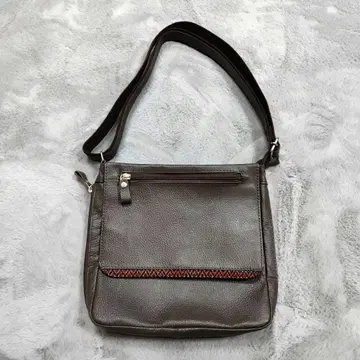 벨루나 일본제 히메지 가죽 인덴 사용 다기능 숄더 다크 브라운