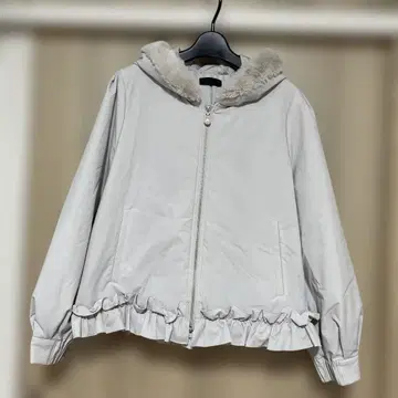 라이트 그레이 프릴 밑단 퍼 자켓 X