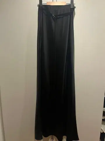 [ ALEXIA STAM ] 새틴 스커트 M