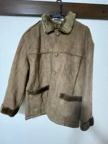 미치코 런던 남성용 무스탕 코트 퍼 옷깃 포함 브라운 LL