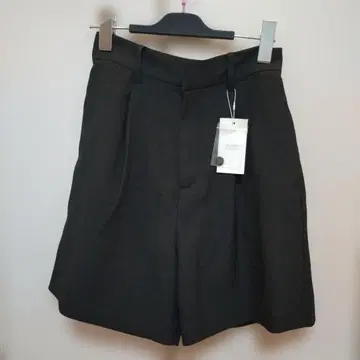 새상품 로리즈팜 울라이크 턱 숏 sp 숏팬츠 블랙