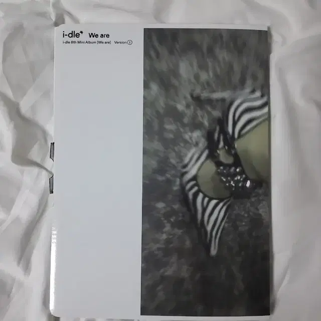 (여자)아이들 We are 앨범 1버전