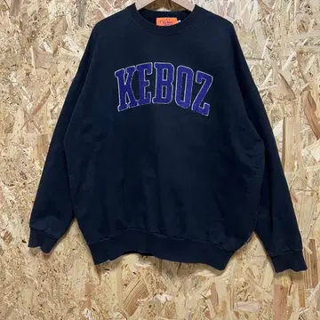 KEBOZ 블랙 빅 로고 크루넥 맨투맨