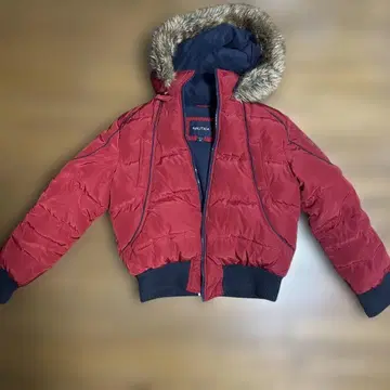 NAUTICA 후드 부착 빨간색 다운 자켓