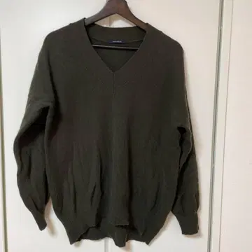 [고급!] 맥피 울 100% V넥 스웨터 니트