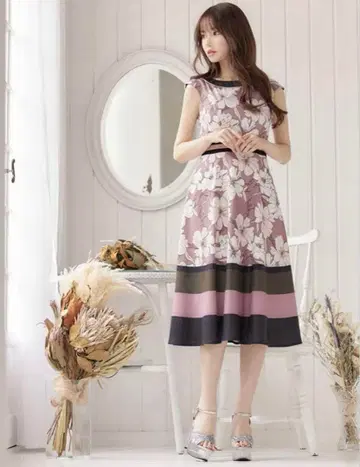 꽃무늬 레트로 원피스 캬바쿠라