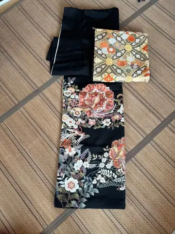 블랙 전통 예복 기모노 교유젠 금 부품 자수 모던