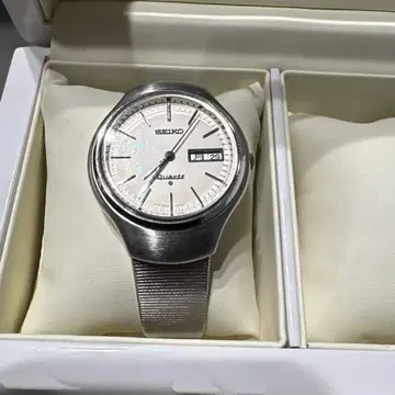 SEIKO 쿼츠 손목시계 실버