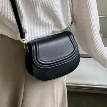 블랙 숄더백 합성 피혁 캐주얼 심플 컴팩트 경량