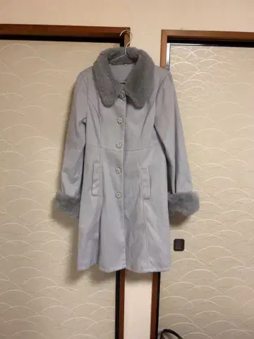 titty&Co. 퍼 부착 롱 코트