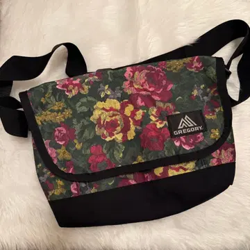 구택 GREGORY 꽃무늬 숄더백 가든 태피스트리