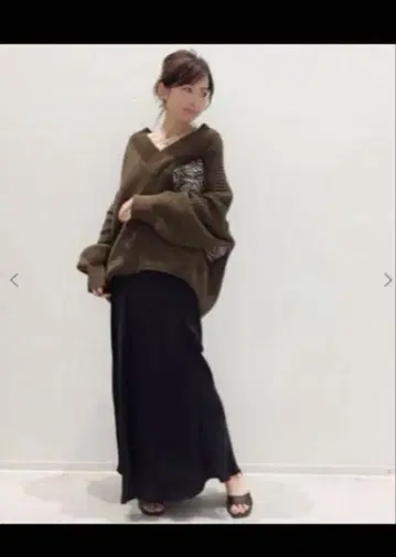 새상품급 라빠르망 TWINS FLORENCE V넥 니트