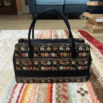 꽃무늬 자수 핸드백 여성용 일본 의류 미사용 새상품