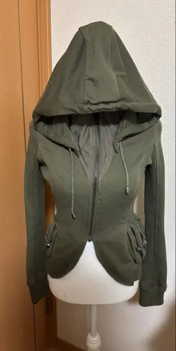 올리브 그린 후드 부착 후드티 지퍼 자켓 아우터