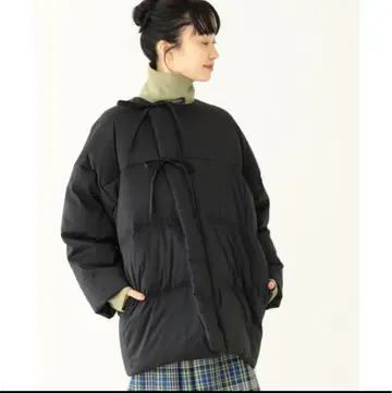 빔즈 보이 블랙 다운 자켓 개성있는 앞 리본