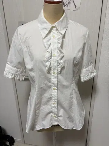 MIHO MATSUDA 프릴 달린 반팔 셔츠 L 사이즈